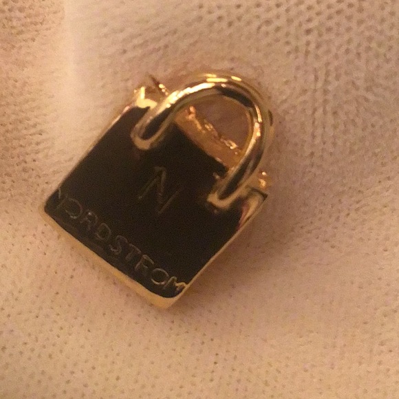 NORDSTROM Shopping Bag Pin - Picture 4 of 4